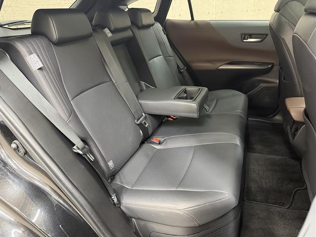 トヨタ ﾊﾘｱｰ ﾊｲﾌﾞﾘｯﾄﾞ Z　ﾚｻﾞｰﾊﾟｯｹｰｼﾞ