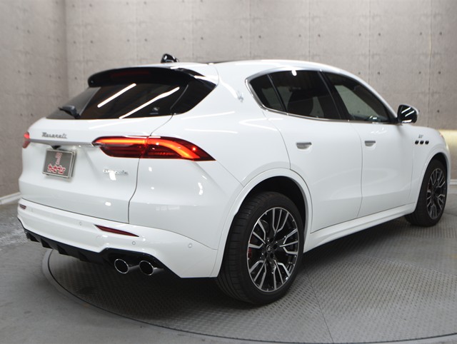 その他輸入車 マセラティ グレカーレ ＧＴ