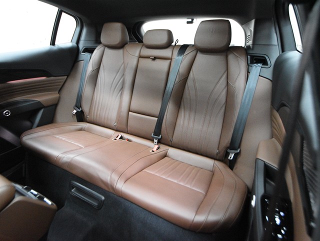 その他輸入車 マセラティ グレカーレ ＧＴ