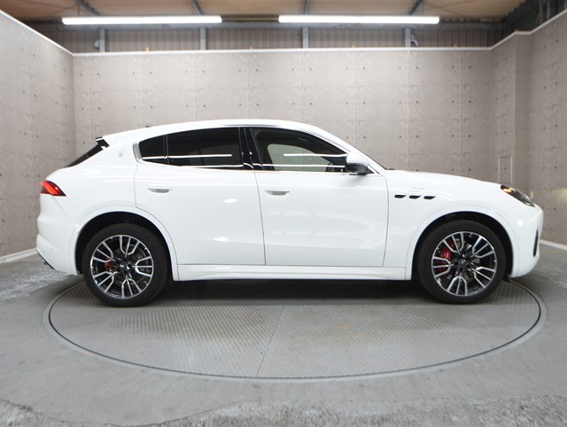 その他輸入車 マセラティ グレカーレ ＧＴ