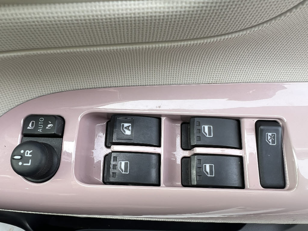 ダイハツ ムーヴキャンバス Xﾘﾐﾃｯﾄﾞﾒｲｸｱｯﾌﾟ SAⅢ