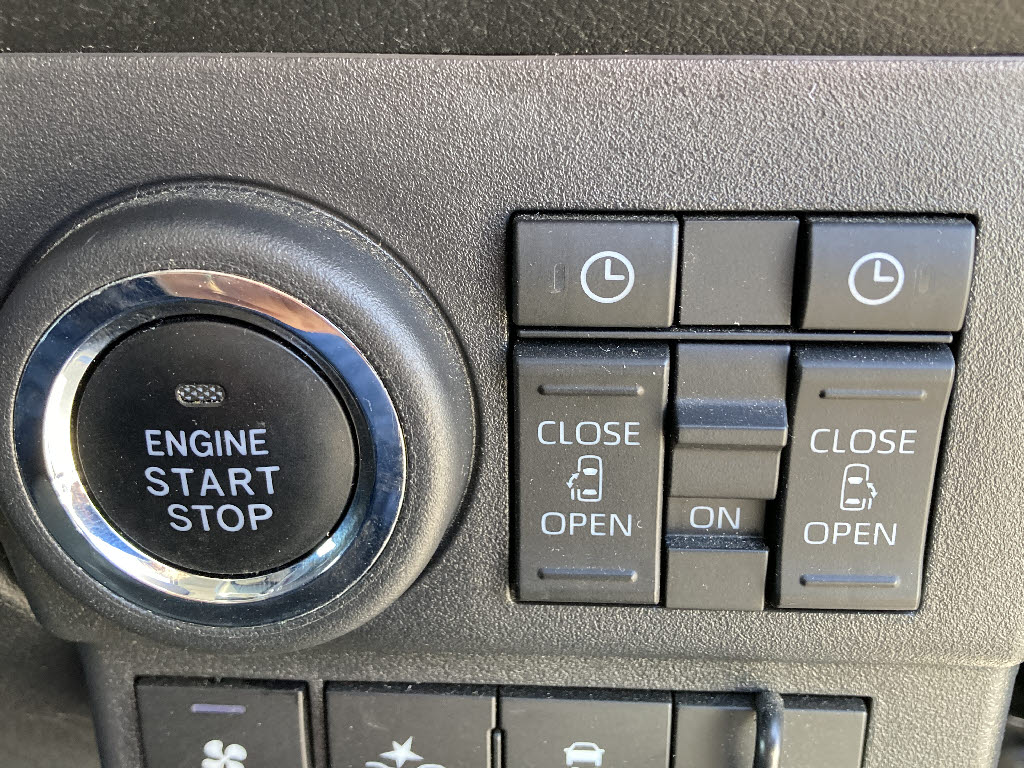 ダイハツ アトレーＶ 4WD RS