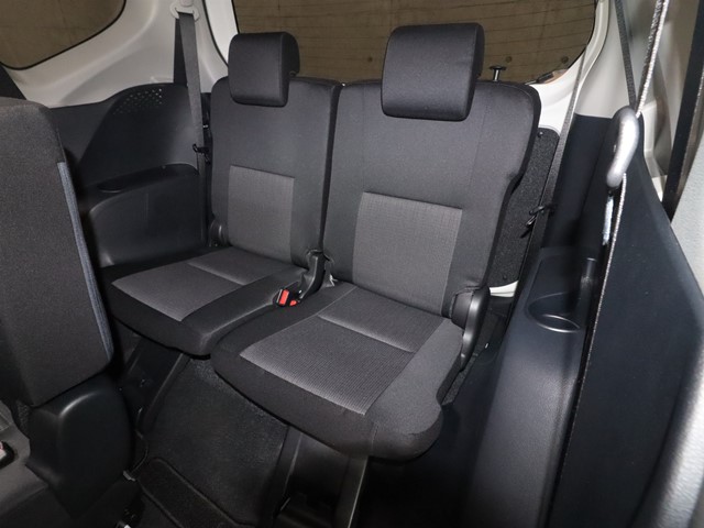 トヨタ ｼｴﾝﾀ ﾊｲﾌﾞﾘｯﾄﾞ Gｾｰﾌﾃｨｴﾃﾞｨｼｮﾝ　2