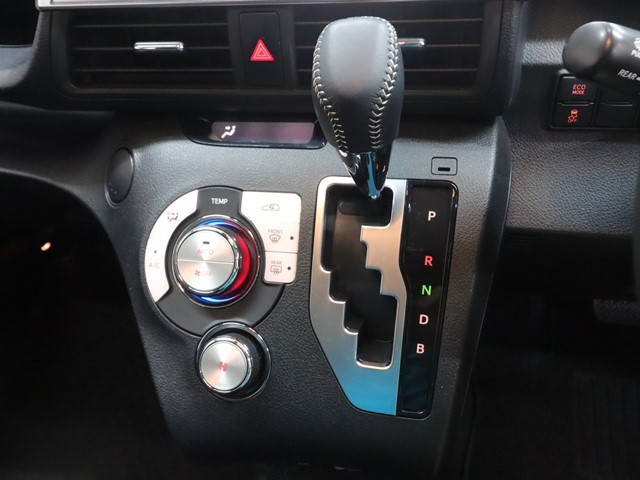 トヨタ ｼｴﾝﾀ ﾊｲﾌﾞﾘｯﾄﾞ Gｾｰﾌﾃｨｴﾃﾞｨｼｮﾝ　2