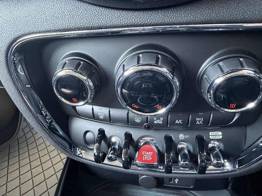 ＢＭＷ ＢＭＷ ミニ クーパー　クラブマン