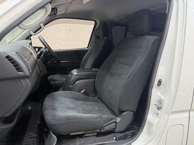 トヨタ ハイエースＶ スーパーＧＬ