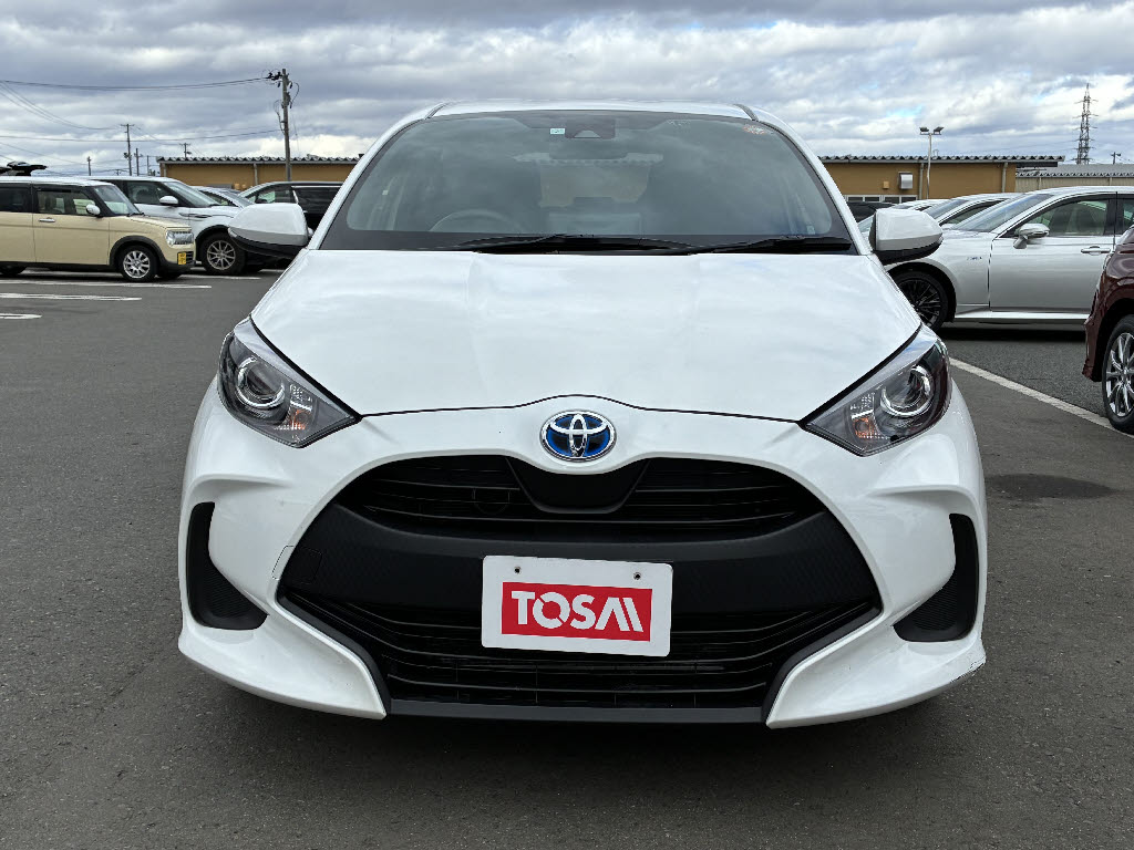 トヨタ ヤリス ハイブリッド X 4WD