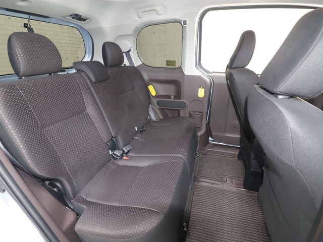 トヨタ ポルテ Ｆ