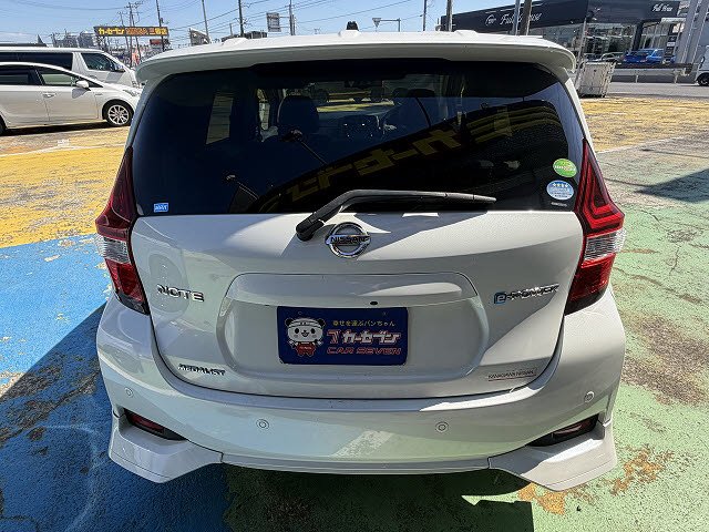 ニッサン ノート ｅパワーメダリスト