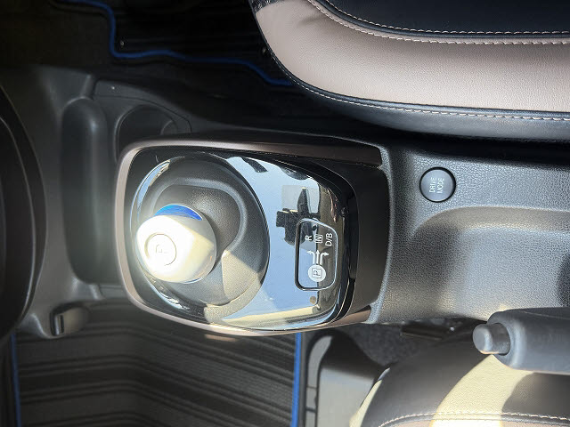 ニッサン ノート ｅパワーメダリスト