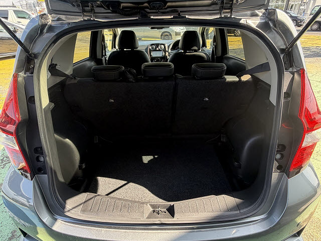 ニッサン ノート ｅパワーメダリスト