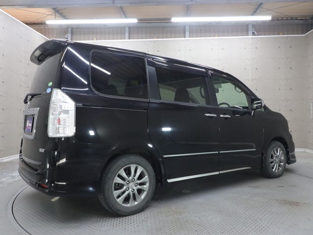 トヨタ ヴォクシー ZS 煌3