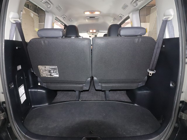 トヨタ ヴォクシー ZS 煌3