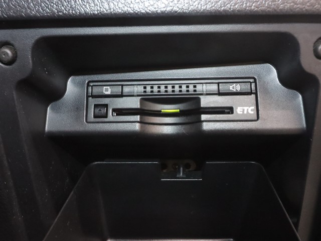 トヨタ ヴォクシー ZS 煌3