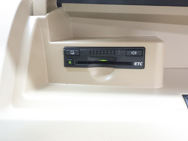 トヨタ エスティマ アエラス