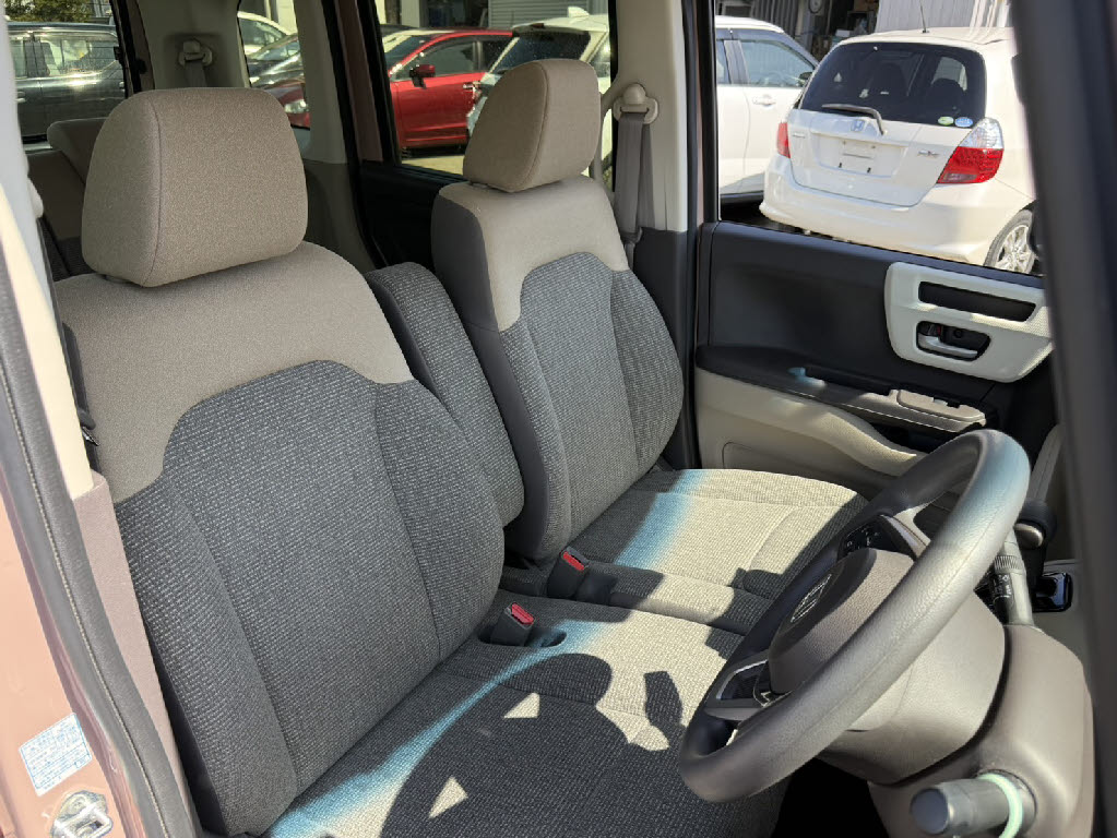 ホンダ Ｎ　ＢＯＸ G・Lﾎﾝﾀﾞｾﾝｼﾝｸﾞ 4WD