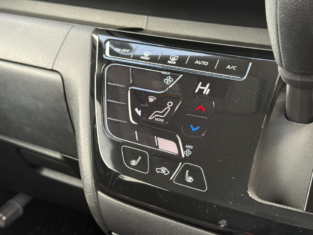 三菱 eKｸﾛｽ ｽﾍﾟｰｽ T 4WD