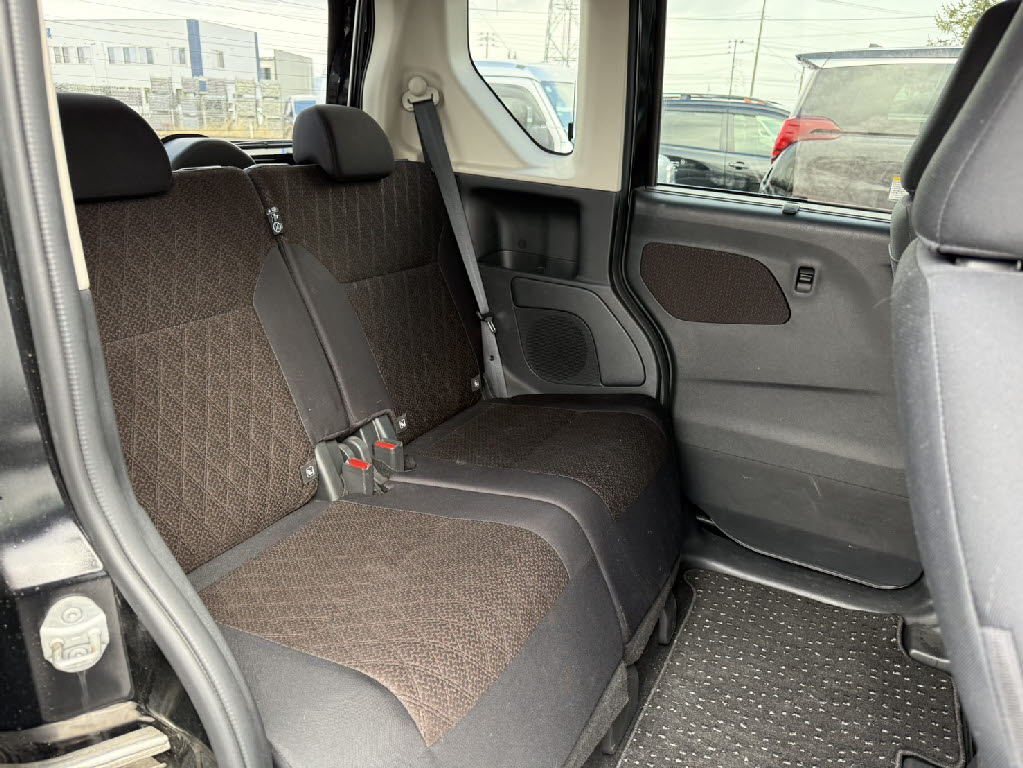 三菱 eKｸﾛｽ ｽﾍﾟｰｽ T 4WD