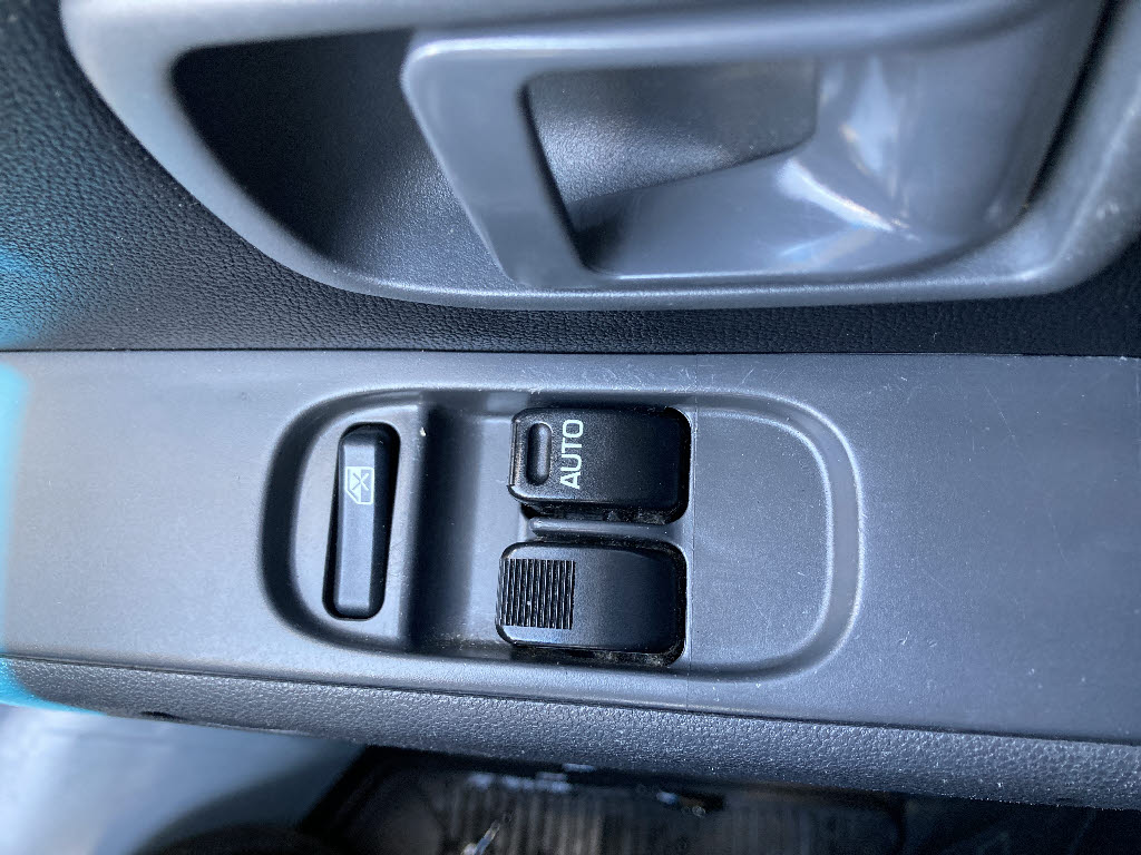 ダイハツ ハイゼットカーゴＶ 4WD ﾃﾞﾗｯｸｽ55ｱﾆｺﾞﾙ