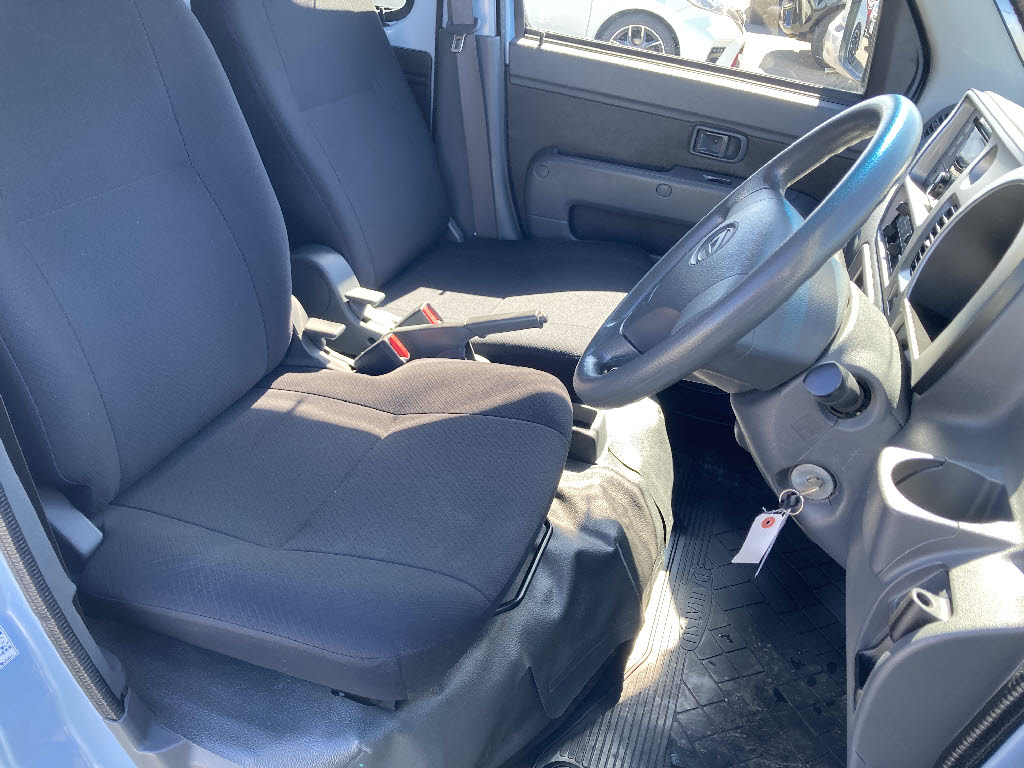 ダイハツ ハイゼットカーゴＶ 4WD ﾃﾞﾗｯｸｽ55ｱﾆｺﾞﾙ