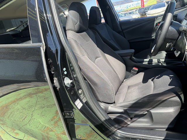 トヨタ プリウス Sｾｰﾌﾃｨﾌﾟﾗｽ