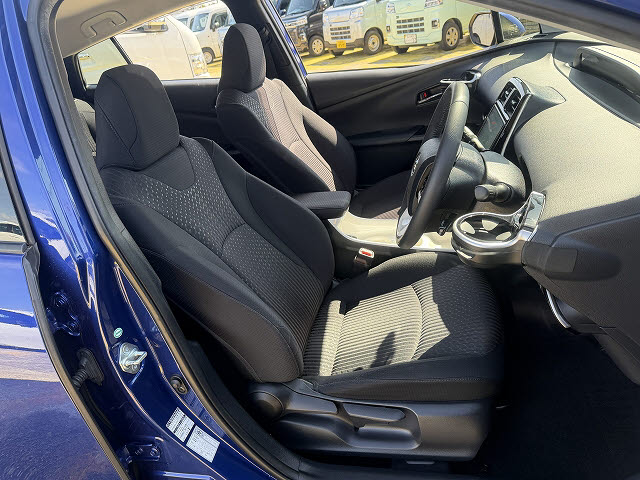 トヨタ プリウス Ａ