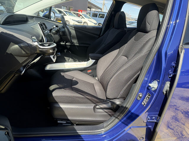 トヨタ プリウス Ａ