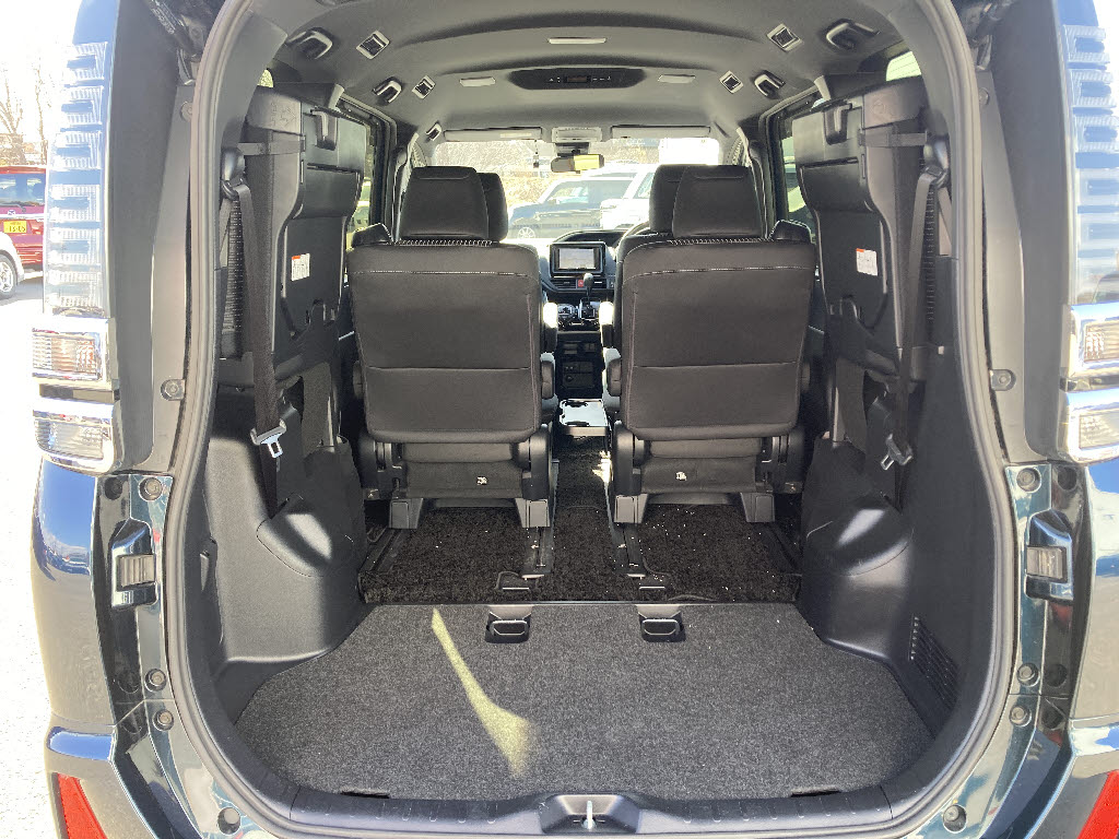 トヨタ ヴォクシー ZS 煌 4WD