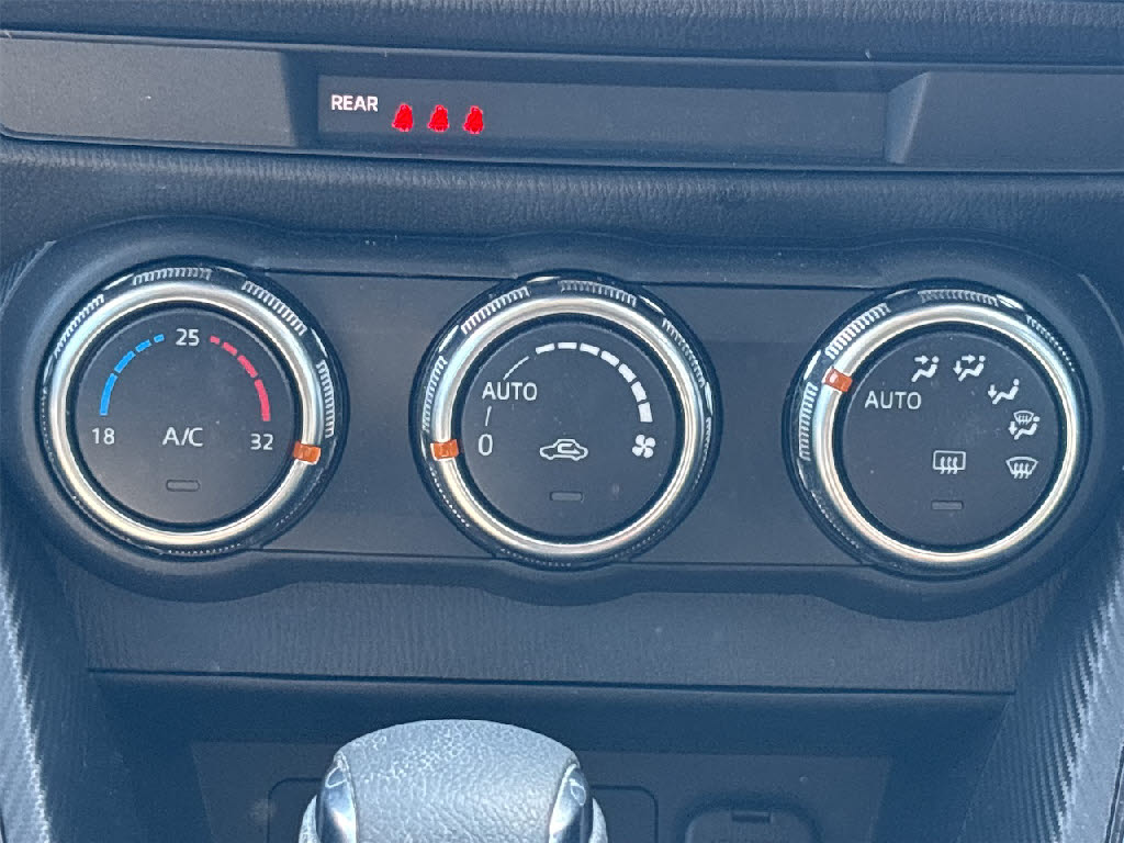 マツダ マツダ２ 15 BD