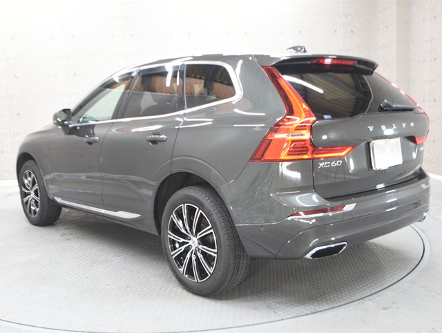 ボルボ ボルボ ＸＣ６０ B5　AWDｲﾝｽｸﾘﾌﾟｼｮﾝ