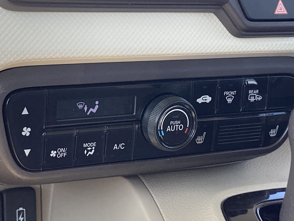 ホンダ Ｎ　ＢＯＸ G Lﾀｰﾎﾞﾎﾝﾀﾞｾﾝｼﾝｸﾞ 4WD