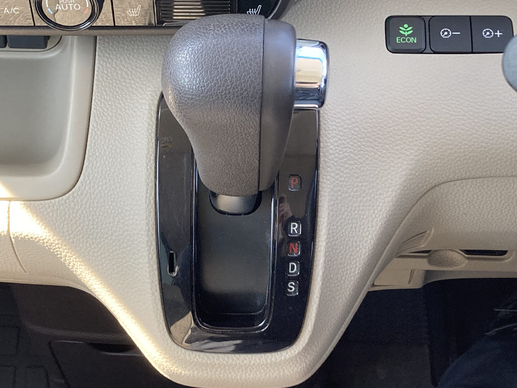 ホンダ Ｎ　ＢＯＸ G Lﾀｰﾎﾞﾎﾝﾀﾞｾﾝｼﾝｸﾞ 4WD