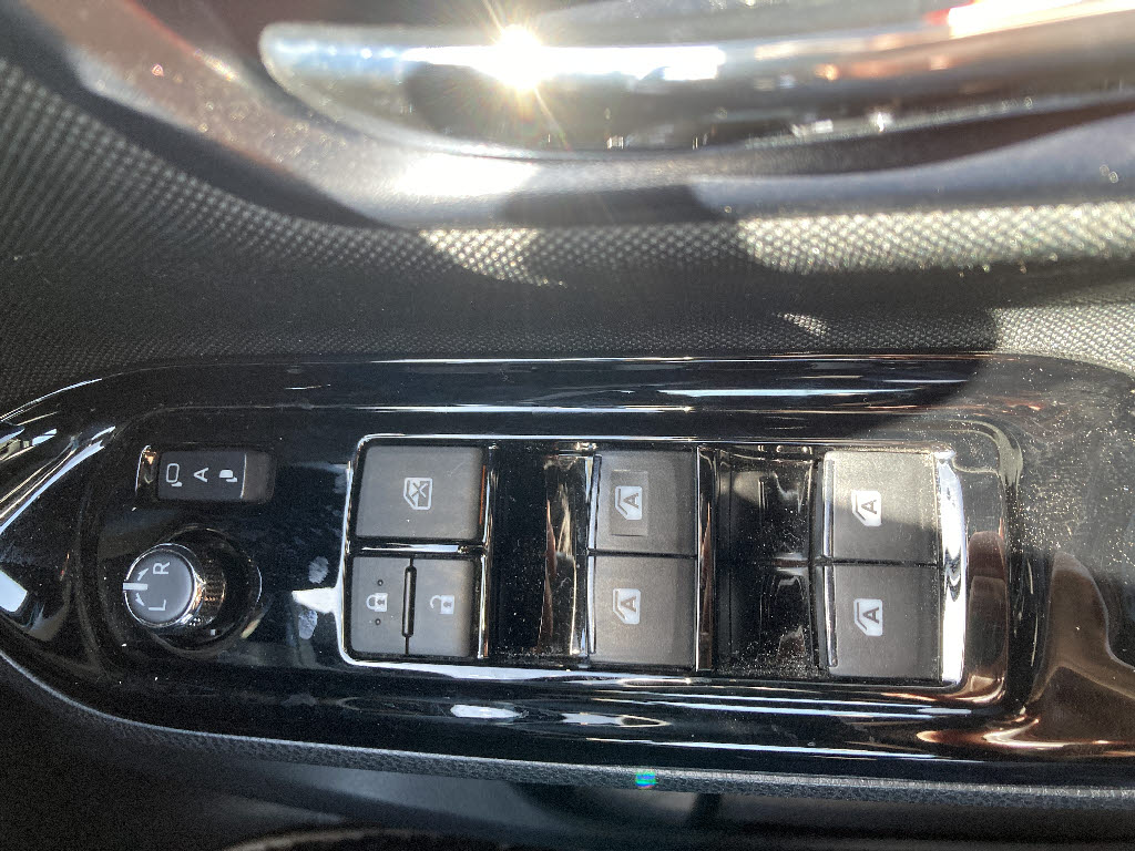 トヨタ ヴォクシー ZS 煌Ⅱ 4WD