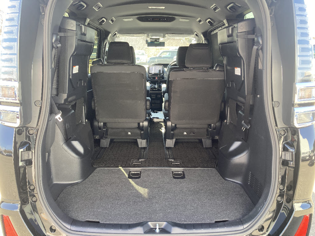 トヨタ ヴォクシー ZS 煌Ⅱ 4WD