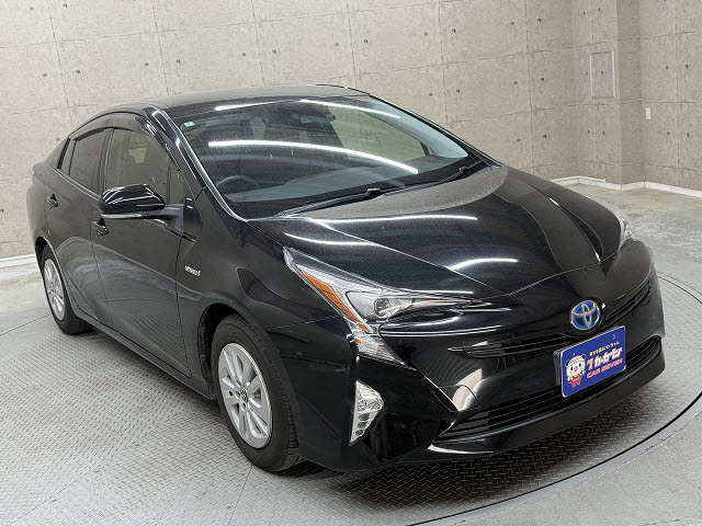 トヨタ プリウス Ｓ