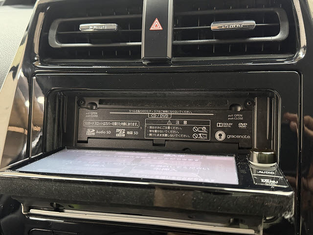 トヨタ プリウス Ｓ