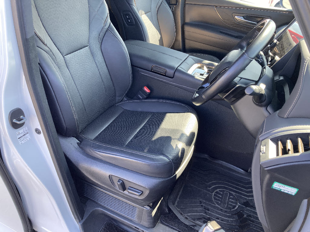 トヨタ ｳﾞｪﾙﾌｧｲｱﾊｲﾌﾞﾘｯﾄﾞ Zﾌﾟﾚﾐｱ 4WD