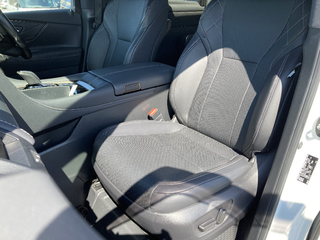 トヨタ ｳﾞｪﾙﾌｧｲｱﾊｲﾌﾞﾘｯﾄﾞ Zﾌﾟﾚﾐｱ 4WD