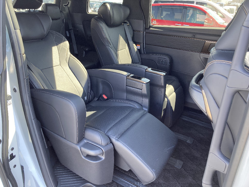 トヨタ ｳﾞｪﾙﾌｧｲｱﾊｲﾌﾞﾘｯﾄﾞ Zﾌﾟﾚﾐｱ 4WD