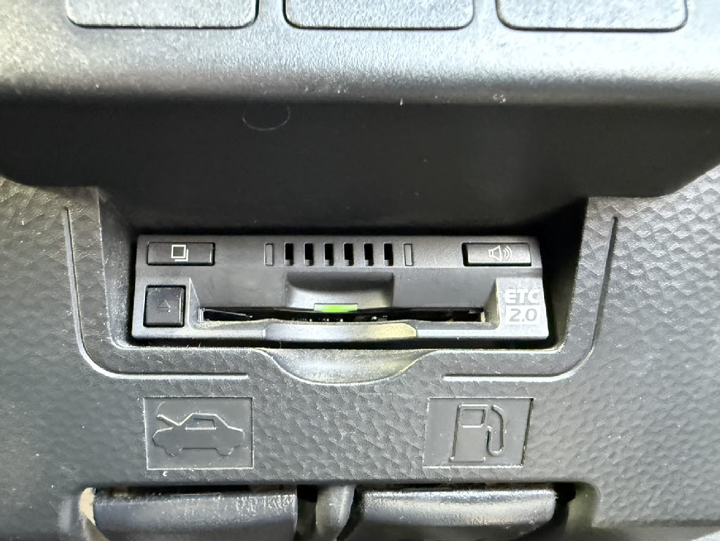 トヨタ タンク ｶｽﾀﾑG S 4WD