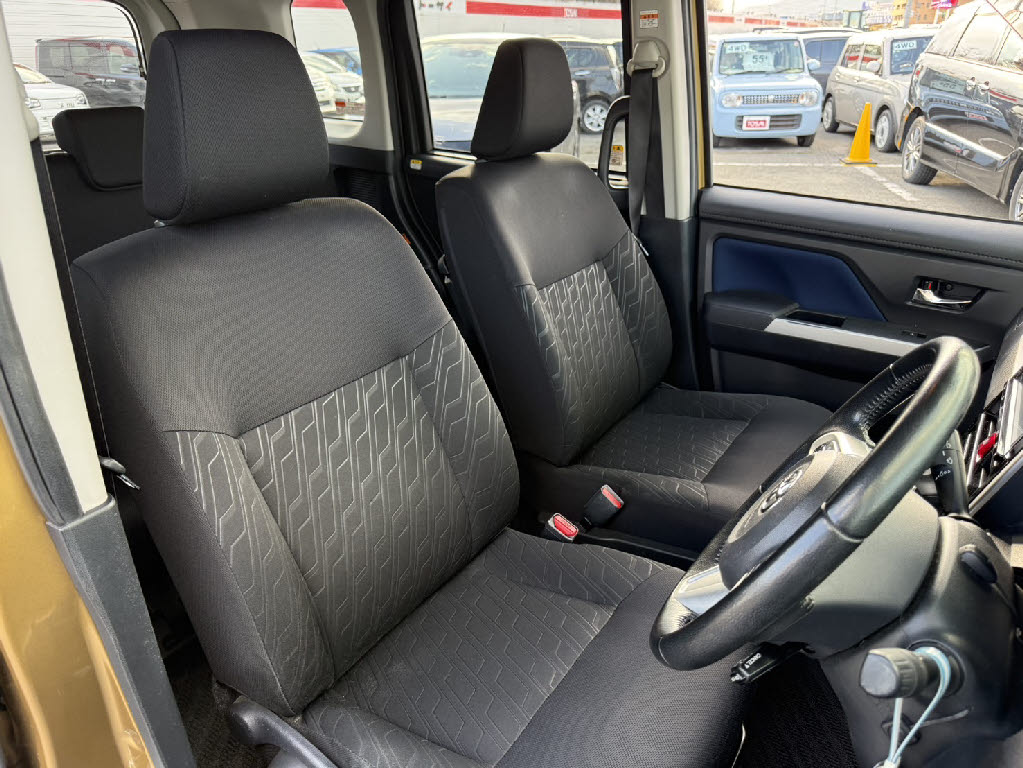 トヨタ タンク ｶｽﾀﾑG S 4WD