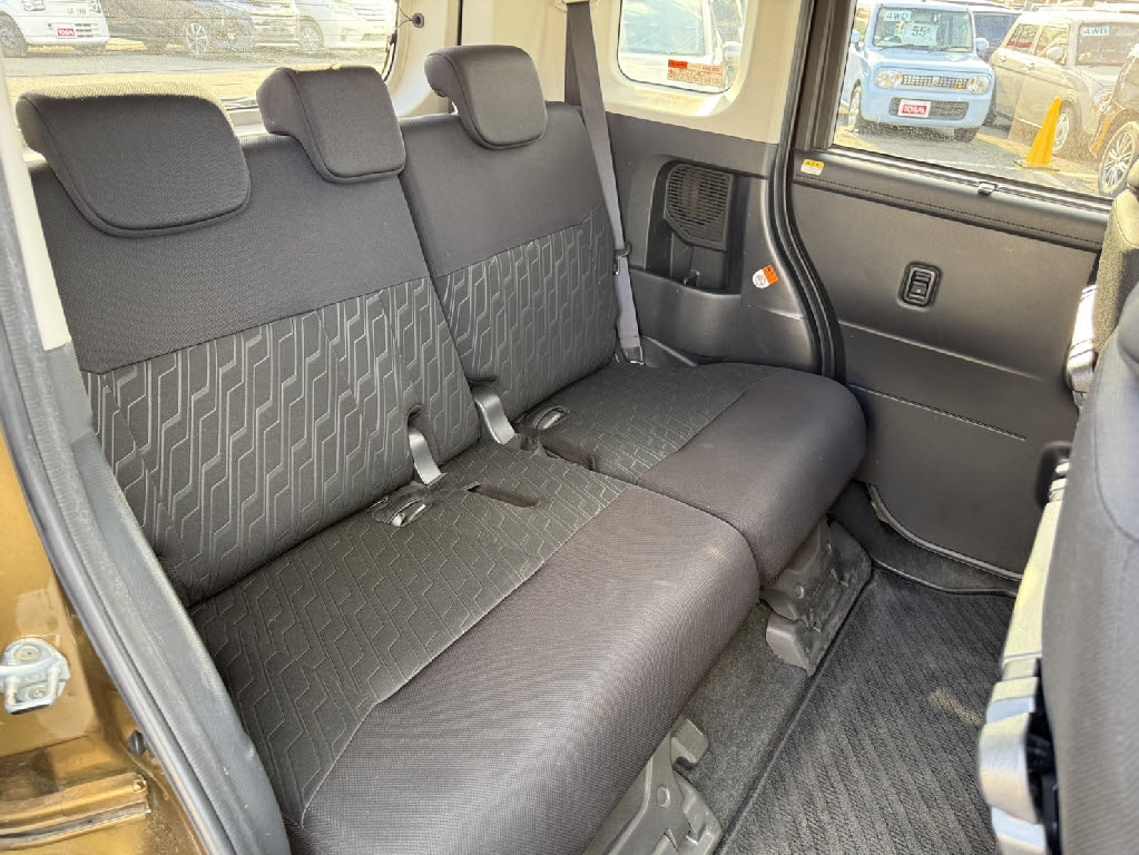 トヨタ タンク ｶｽﾀﾑG S 4WD