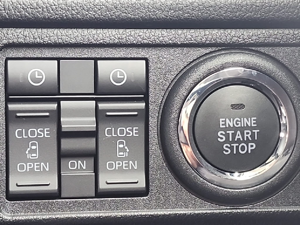 ダイハツ ムーヴ 4WD RS