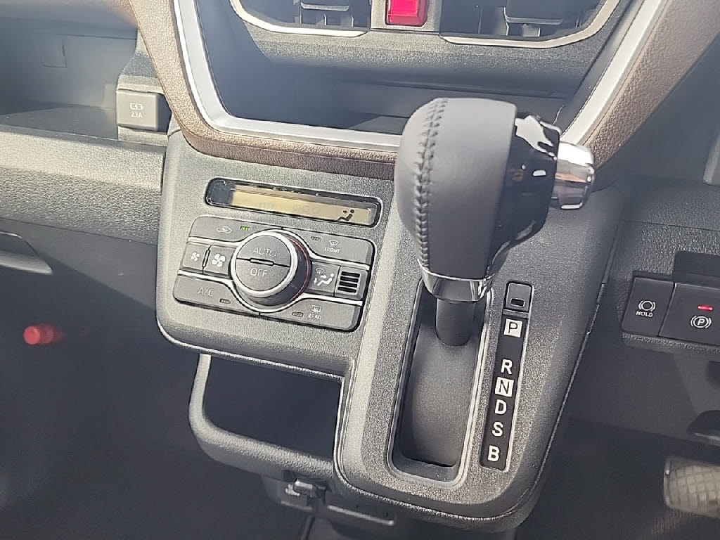 ダイハツ ムーヴ 4WD RS