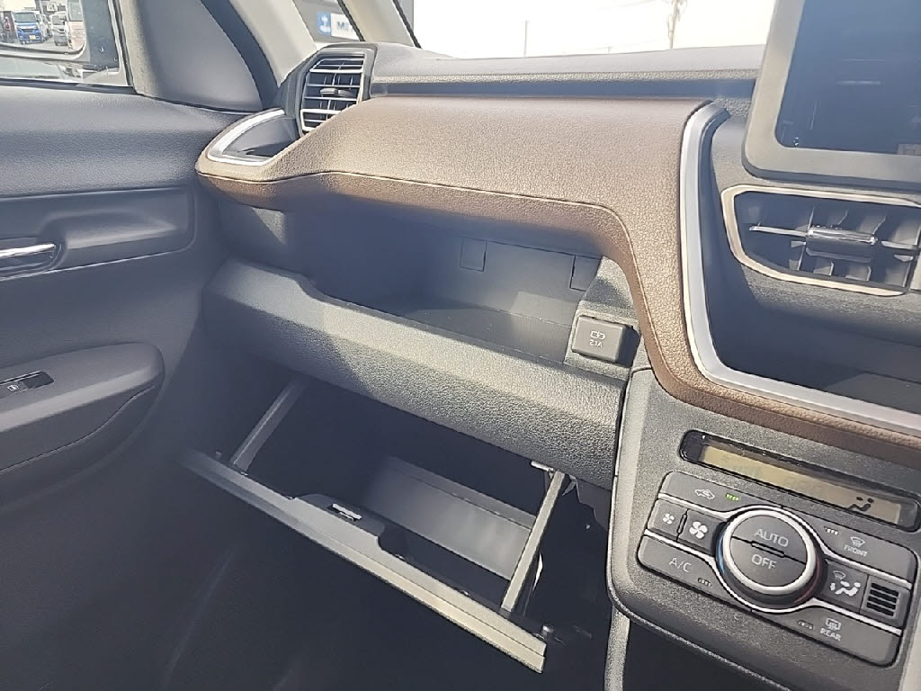 ダイハツ ムーヴ 4WD RS