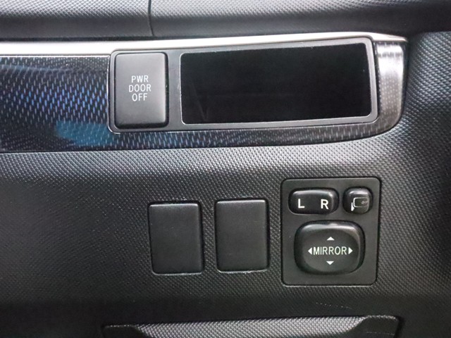 トヨタ エスティマ アエラス