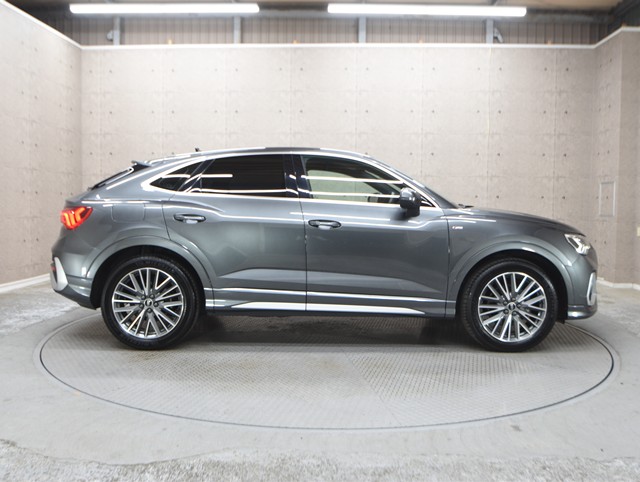 アウディ ｱｳﾃﾞｨ Q3 35TFSI Sﾗｲﾝ