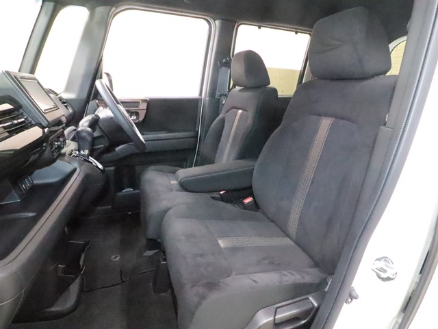 ホンダ Ｎ　ＢＯＸカスタム G Lﾎﾝﾀﾞｾﾝｼﾝｸﾞ