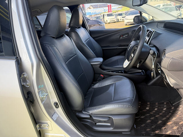 トヨタ プリウス Sセーフティプラス