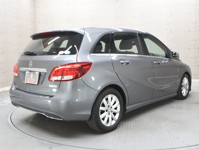 メルセデスベンツ ﾒﾙｾﾃﾞｽﾍﾞﾝﾂ Bｸﾗｽ B180